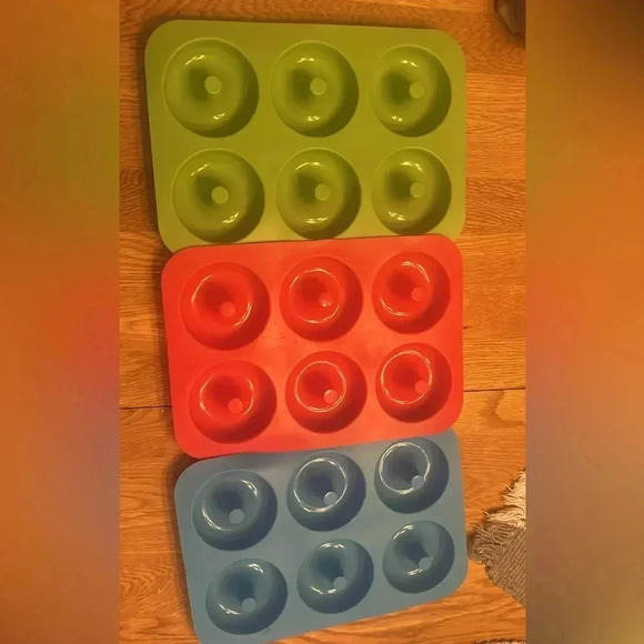 Other - Silicone donut molds